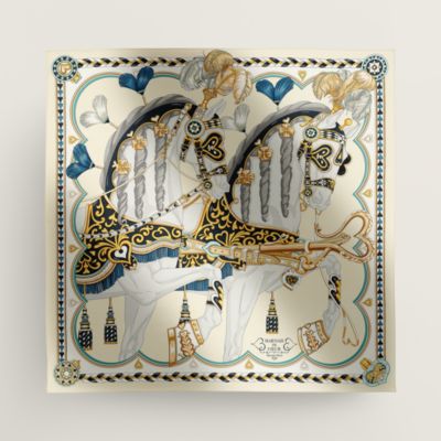 HERMÈS シルクスカーフ 装飾的デザイン HERMES シルクスカーフ 装飾的なデザイン エルメスシルク